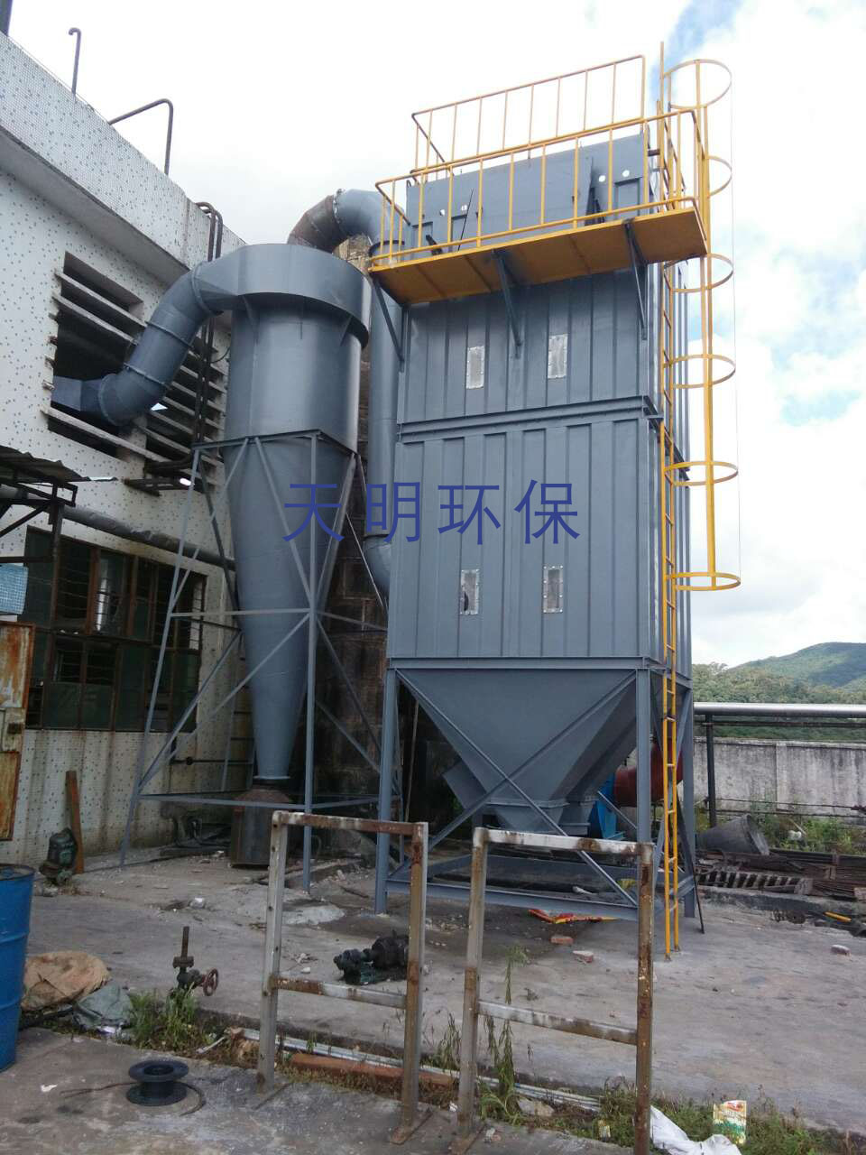 布袋除尘器在家具厂的使用